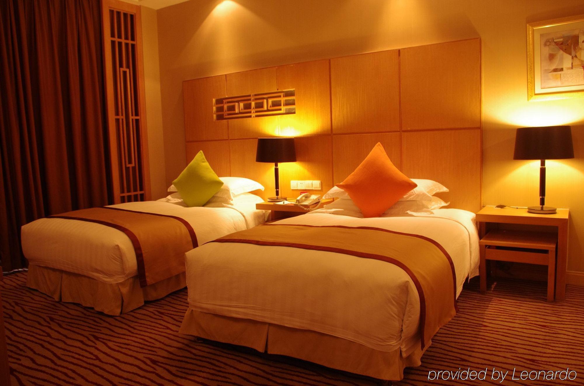 Crowne Plaza Zhanjiang Kang Yi, An Ihg Hotel Esterno foto