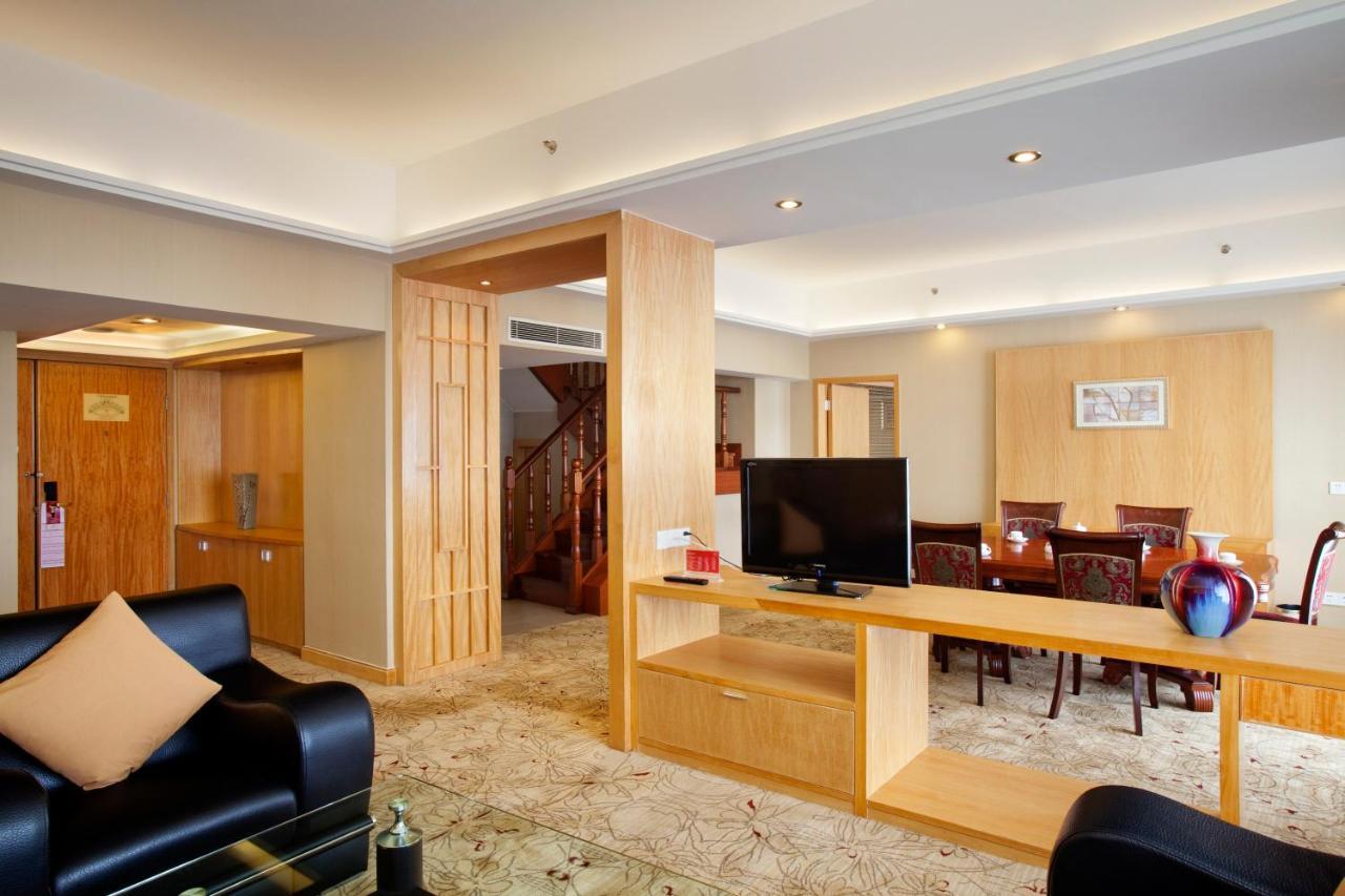 Crowne Plaza Zhanjiang Kang Yi, An Ihg Hotel Esterno foto